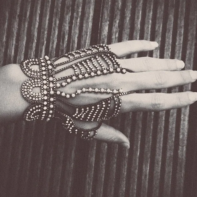 COLTRANE Hand Chain Bracelet