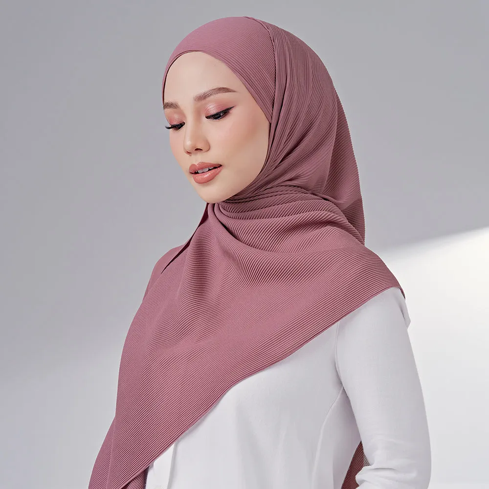 Naura Pleats Instant in Marsala