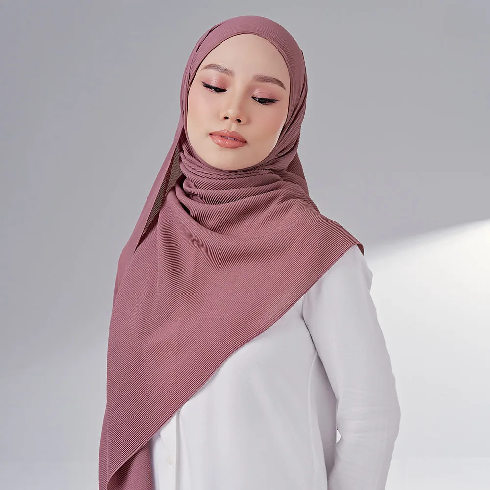 Naura Pleats Instant in Marsala